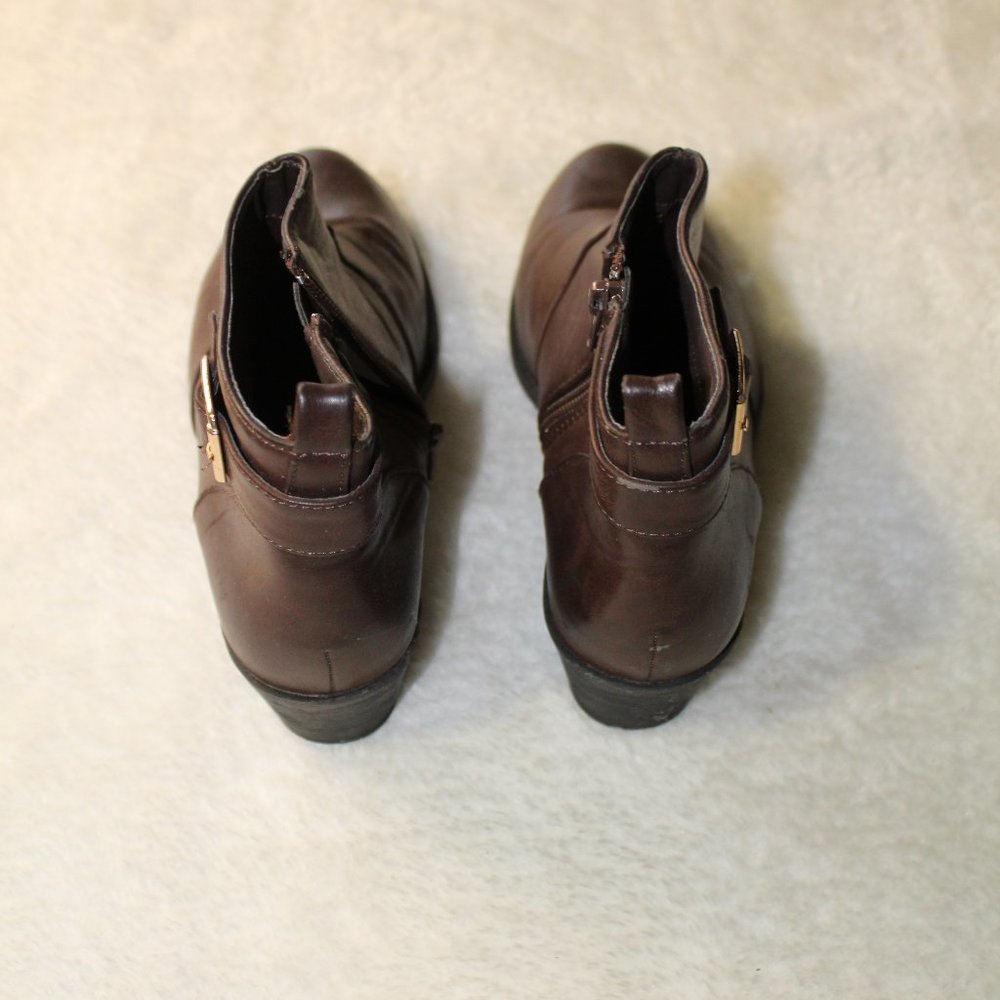 Low Booties - Picture 3 of 3